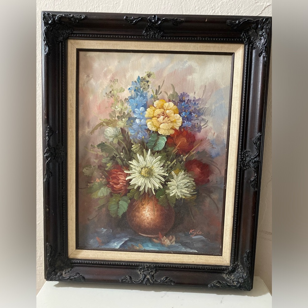 Original Flowers in Vase Oil
on Canvas Painting Signed.